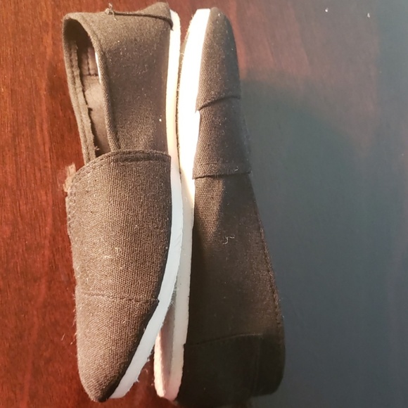 Flats - Picture 8 of 8